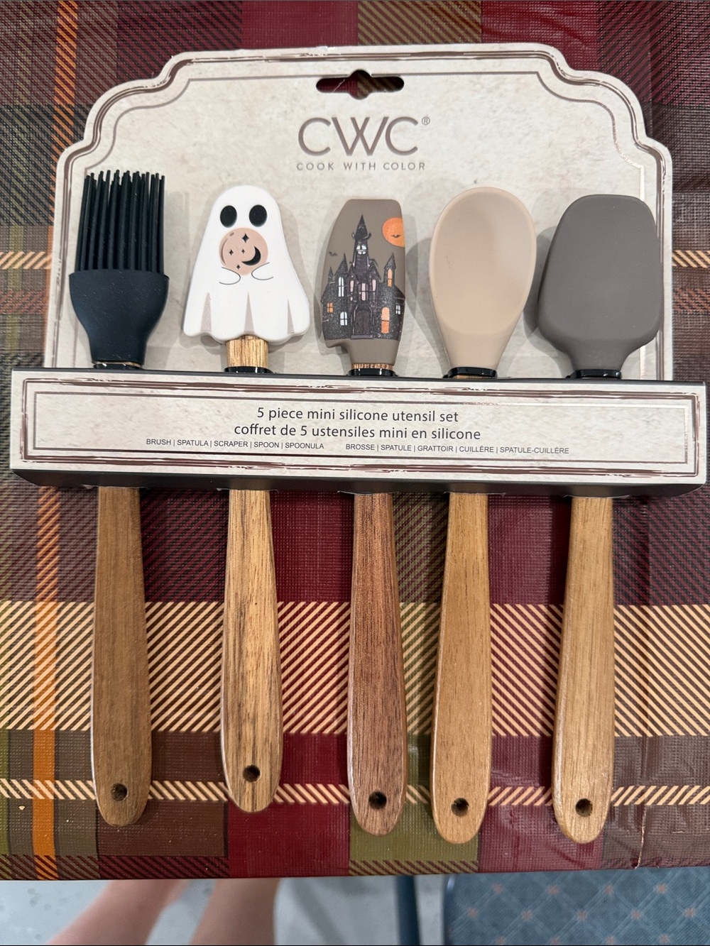 NEW-5 piece spooky mini silicone utensil set